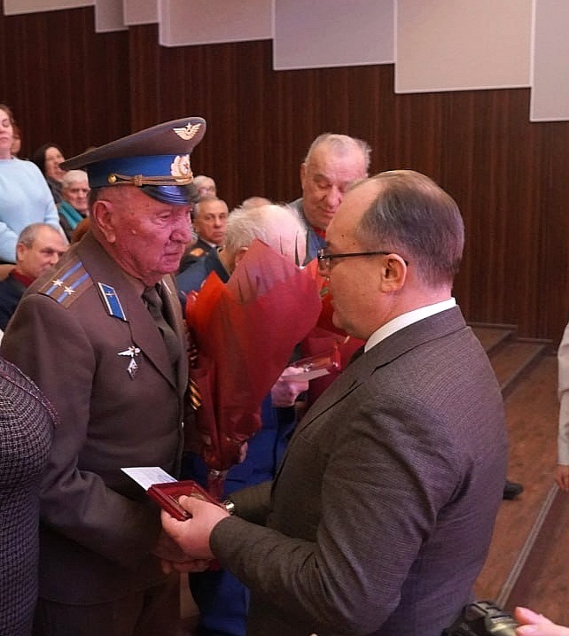 В Павловском районе торжественно открыли Год защитника Отечества.