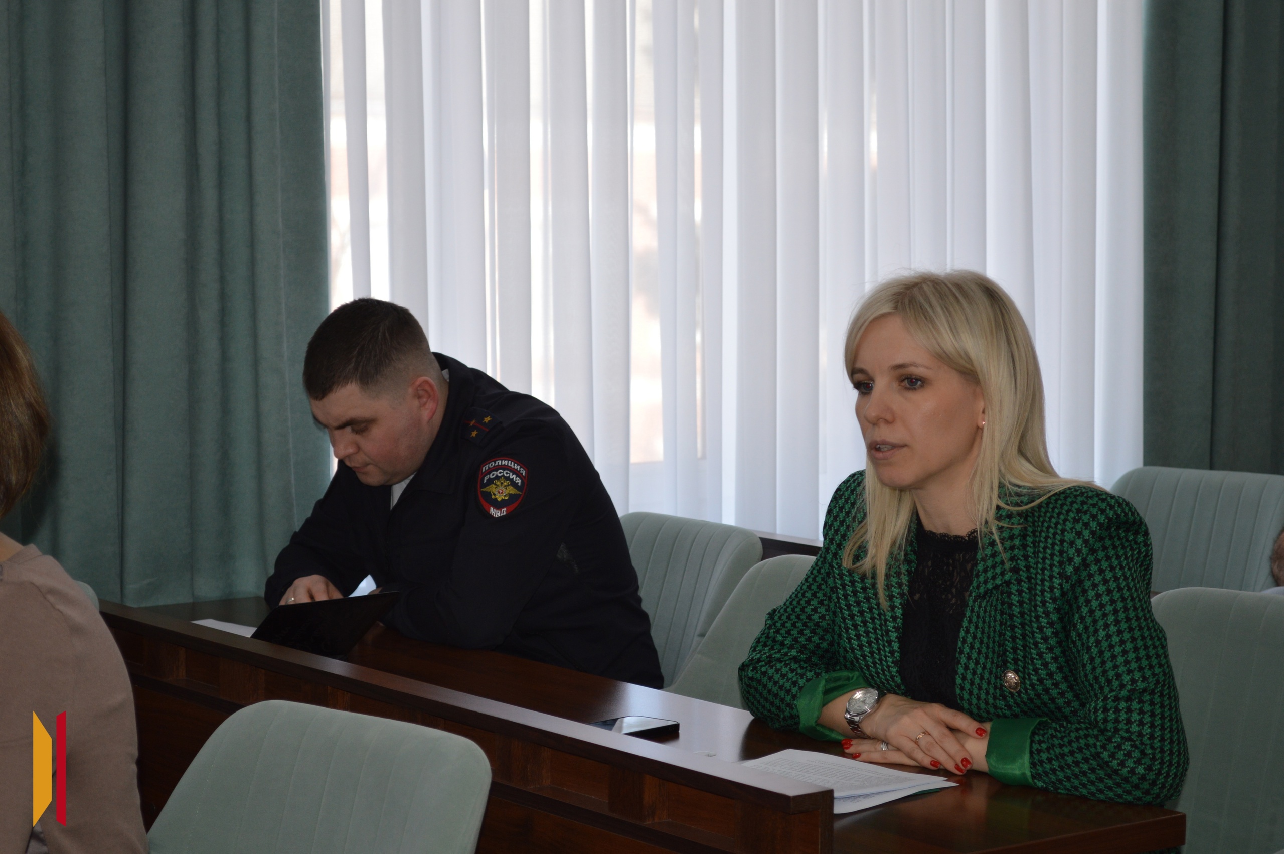 Обсудили профилактику экстремизма в молодёжной среде.