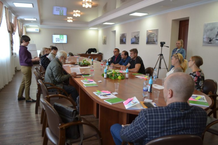 Павловский центр «РОСТ» готовит наставников для работы с подростками из семей, находящихся в социально опасном положении. Павловский центр «РОСТ» готовит наставников для работы с подростками из семей, находящихся в социально опасном положении.